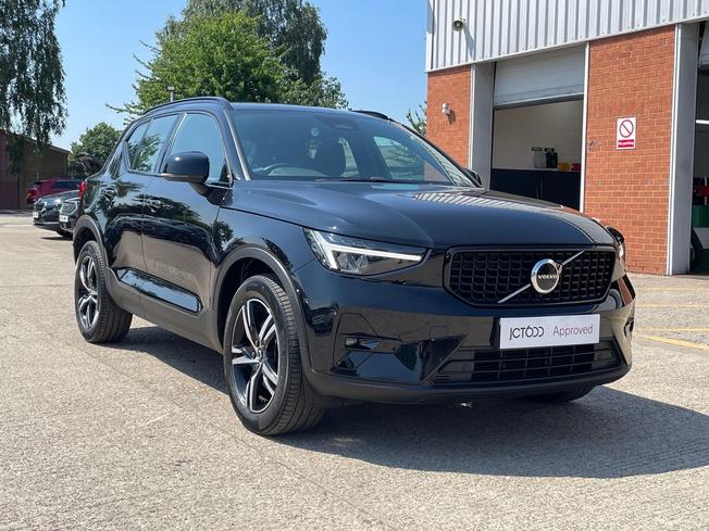 VOLVO Xc40 Photo 24