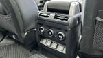 Land Rover Defender Photo 17
