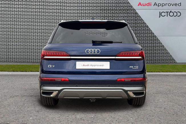AUDI Q7 Photo 7