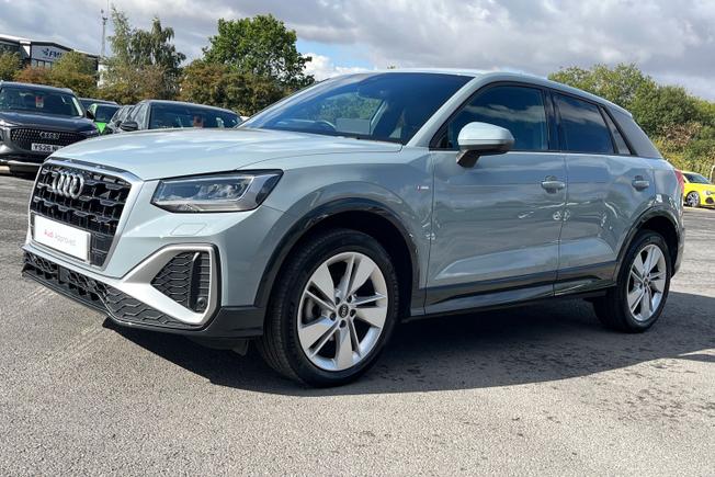 Audi Q2 Photo 25