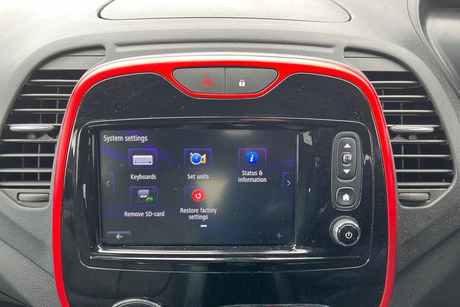 Renault CAPTUR Photo autoimg-89064d15f4e64951f47fb317c2f13a5a649334b1.jpg