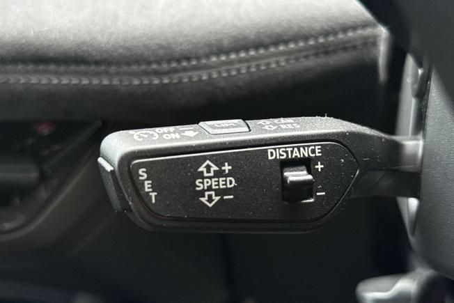 AUDI A6 E-Tron Avant Photo 38