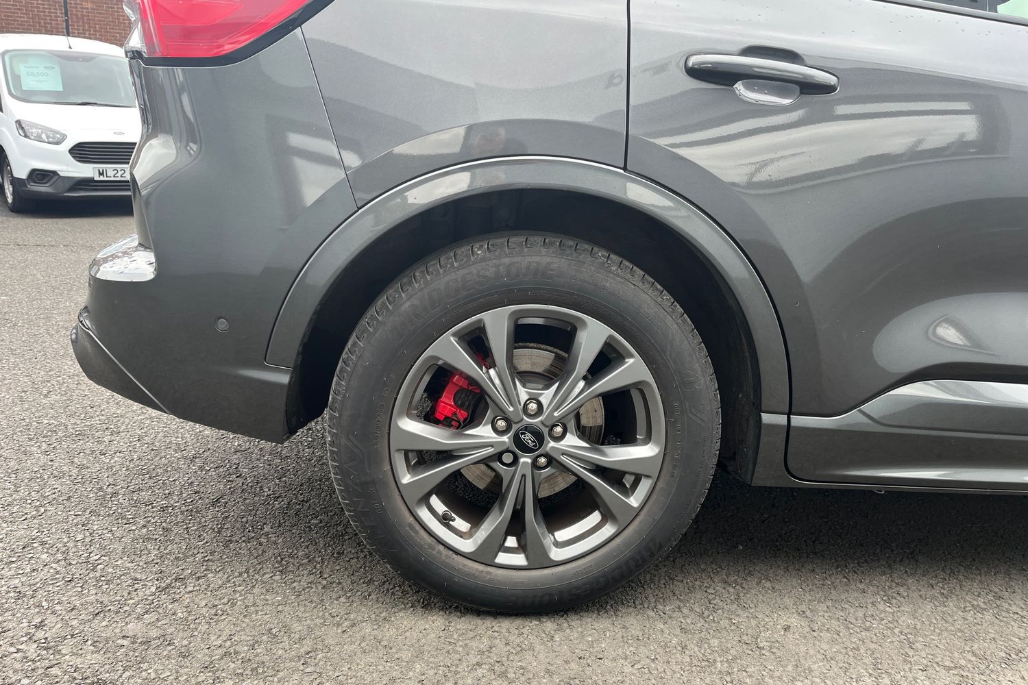 Ford KUGA Photo 7