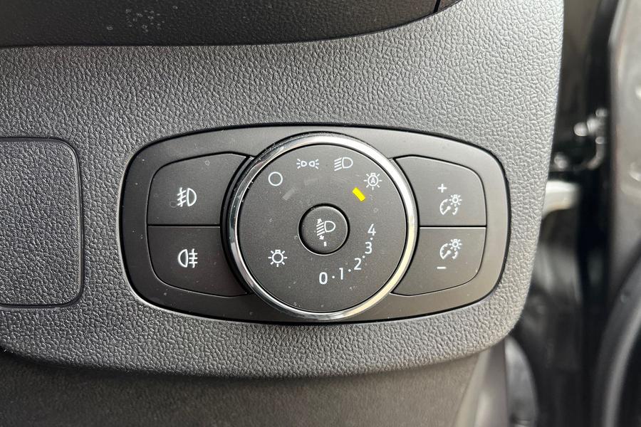 Ford Puma Photo autoimg-890aa7976ef45132ca2c7bb79a8dc2681c802fd8.jpg