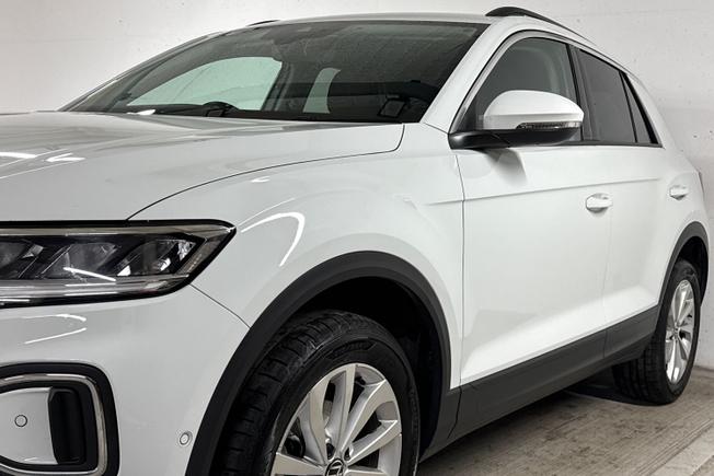 VOLKSWAGEN T-Roc Photo 30