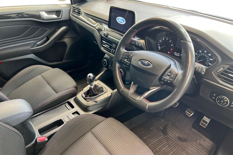 Used FORD FOCUS 9