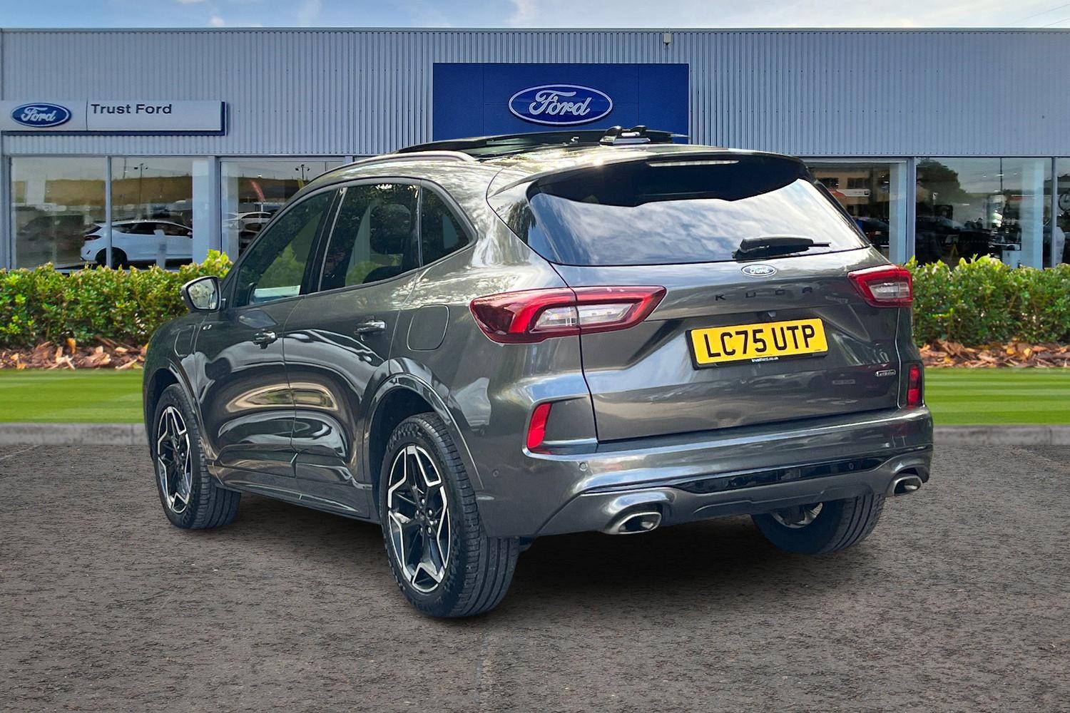 Ford Kuga Photo 1