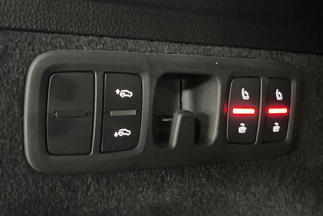 AUDI Q7 Photo 31