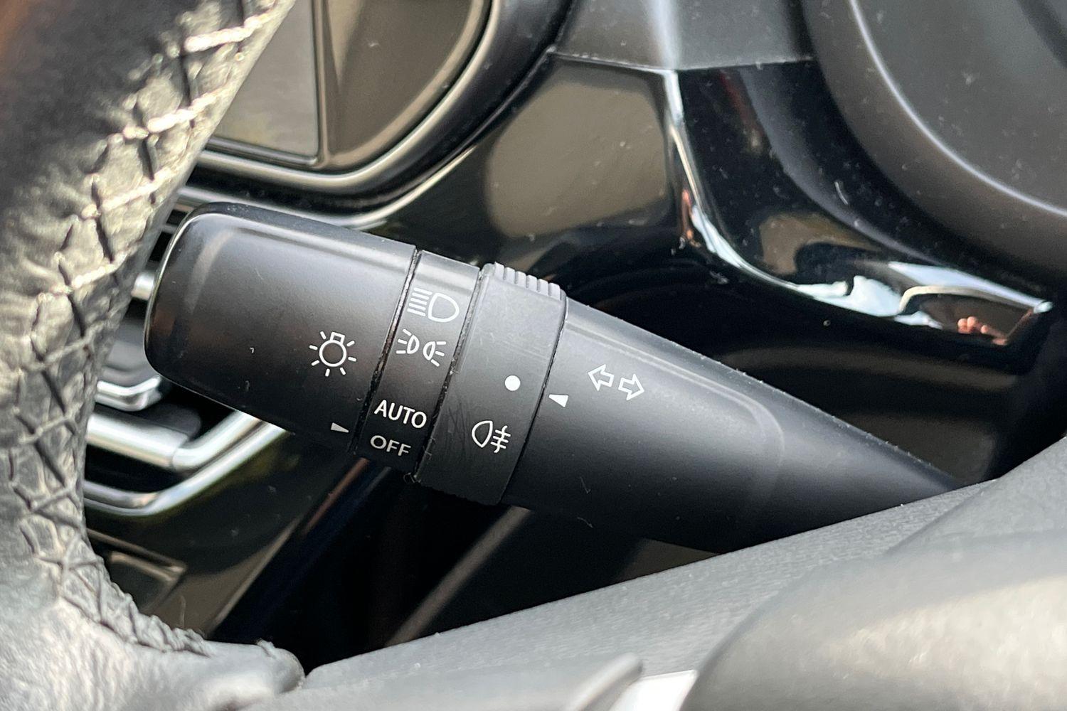 Suzuki S-Cross Photo 13