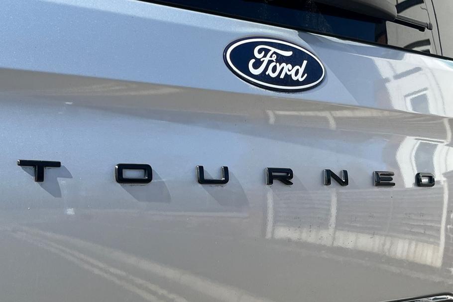 Used Ford TOURNEO CUSTOM LG74RXX 24