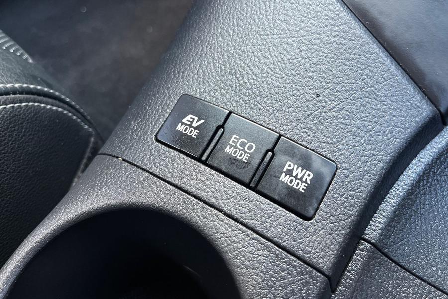 Toyota Auris Photo autoimg-8927226cdc69b6e0d689ba50b3e8a9e972d206dd.jpg