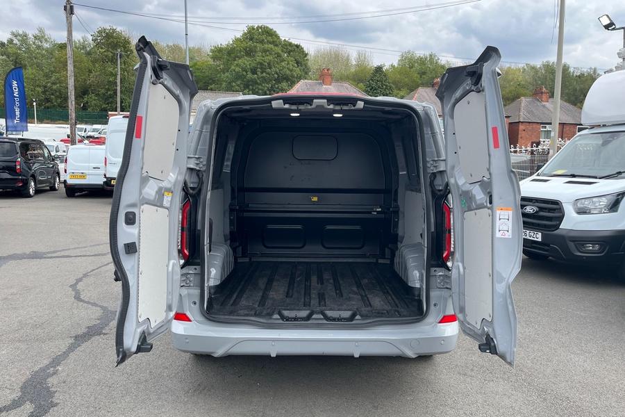 Ford TRANSIT CUSTOM Photo autoimg-892be331400edc0afbe4d23823fb05503d8630fe.jpg