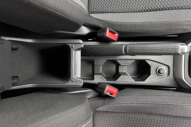 VOLKSWAGEN Polo Photo 26
