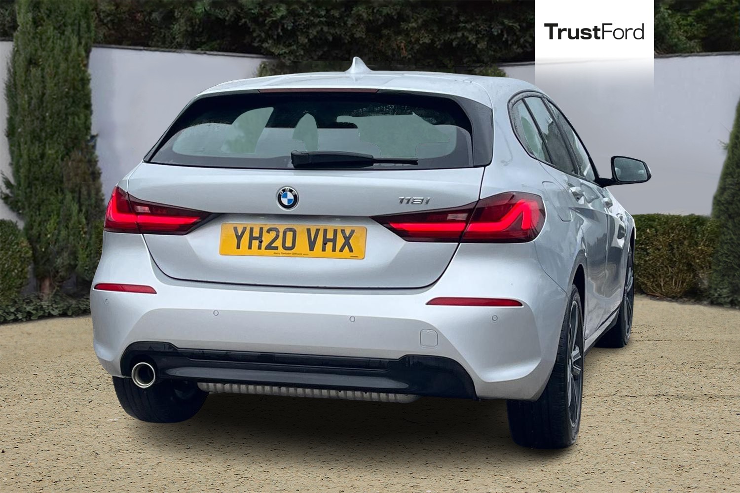 BMW 1 SERIES Photo 3