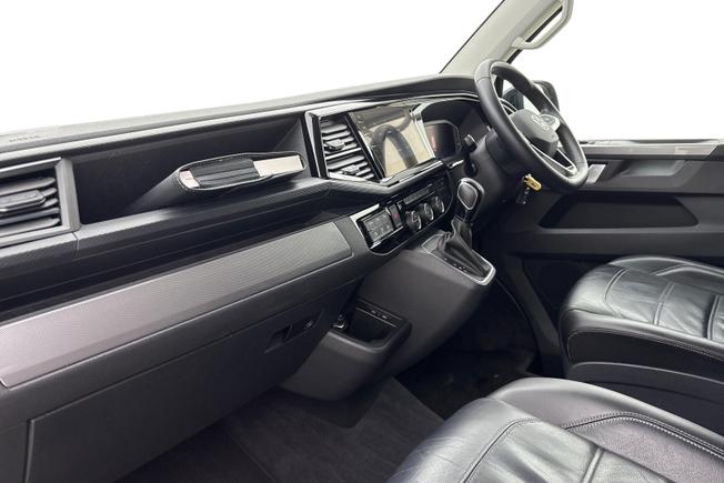 VOLKSWAGEN Caravelle Photo 2