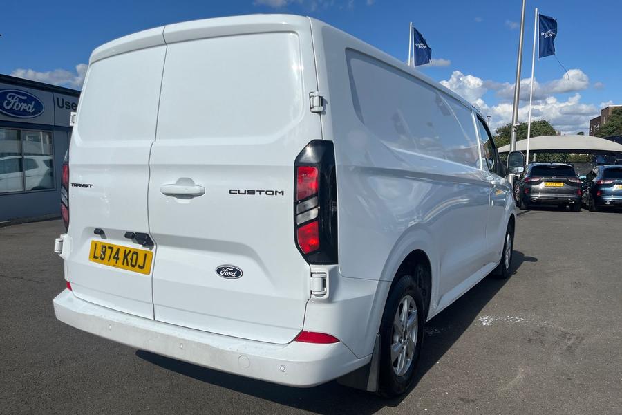 Ford TRANSIT CUSTOM Photo autoimg-8935e3dd16e25a09379cf69643c23b9b2276da10.jpg