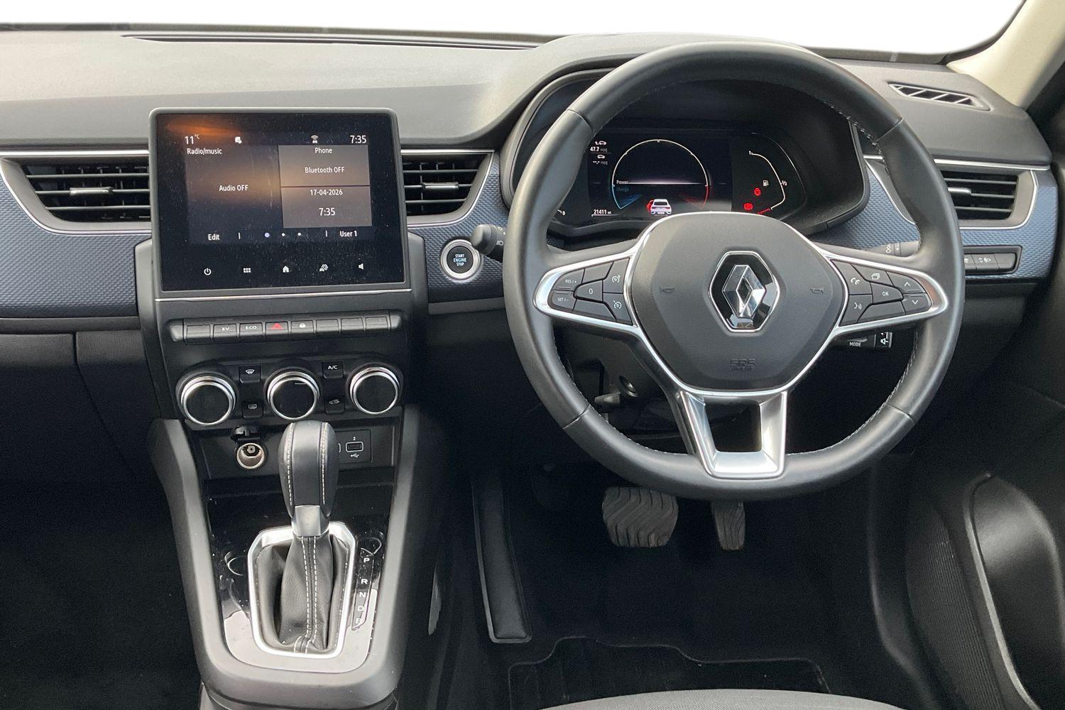 Renault ARKANA Photo 10