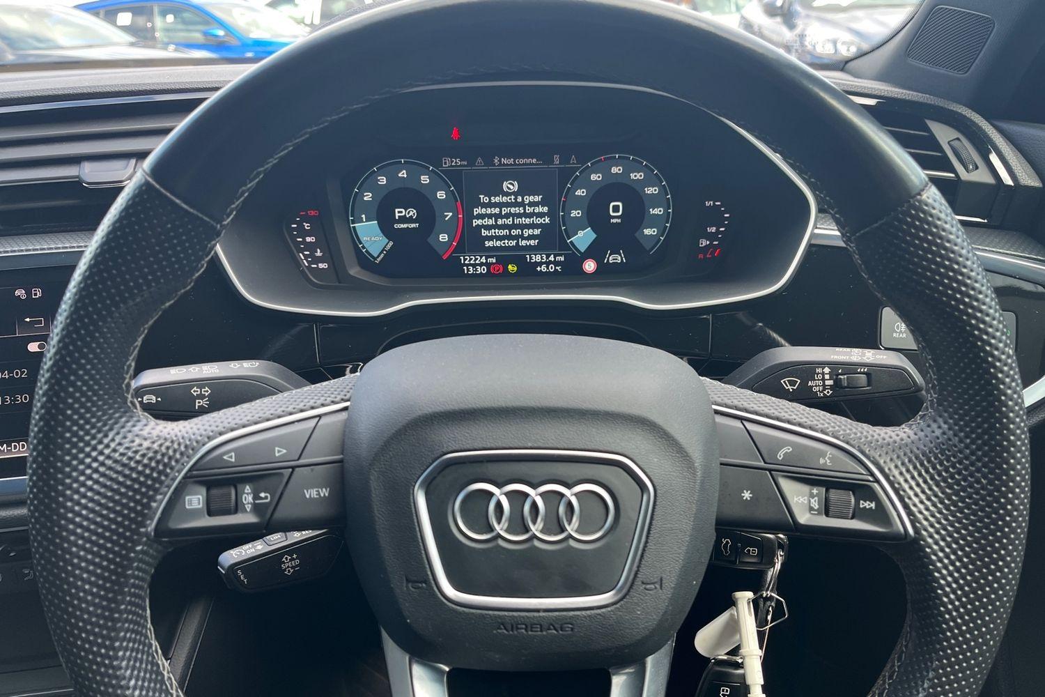 Audi Q3 Photo 11