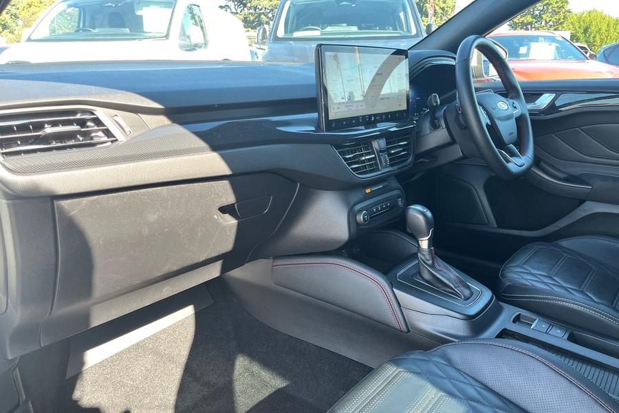 Ford FOCUS Photo autoimg-893ad486cd1a8978dac6e78706bceddb4c46c4f7.jpg