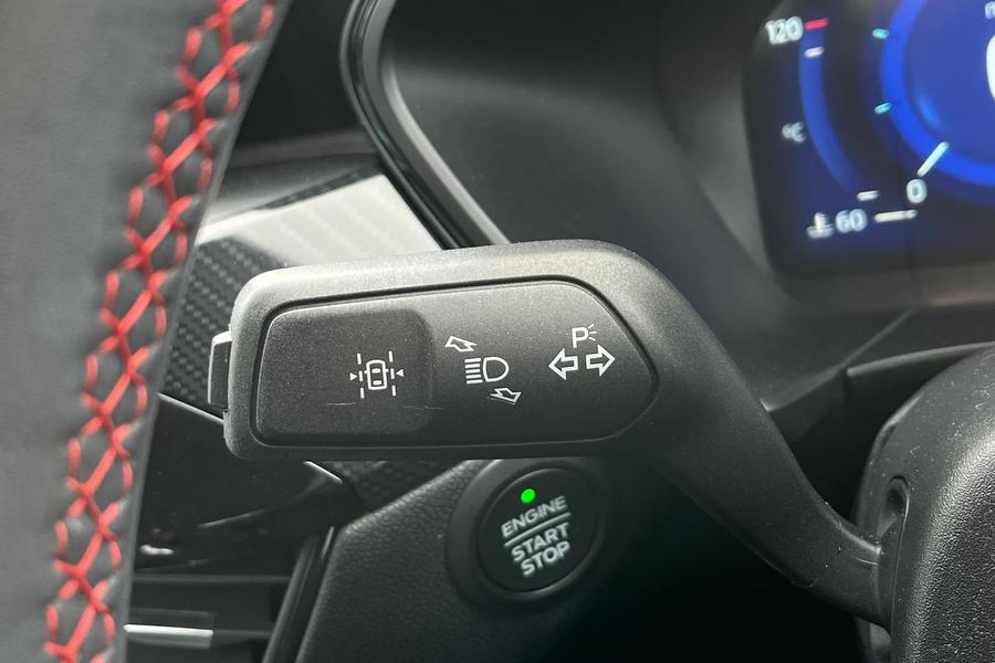Ford Kuga Photo autoimg-893ce28fb62a9c41e711ec02bf64031314cd67a1.jpg