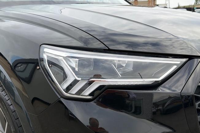 Audi Q3 Photo 19