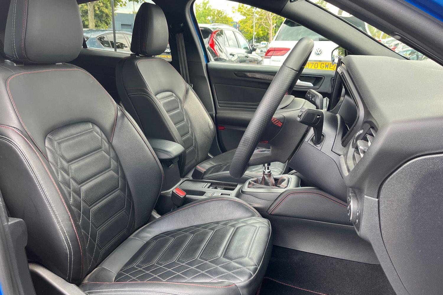 Ford FOCUS Photo 16