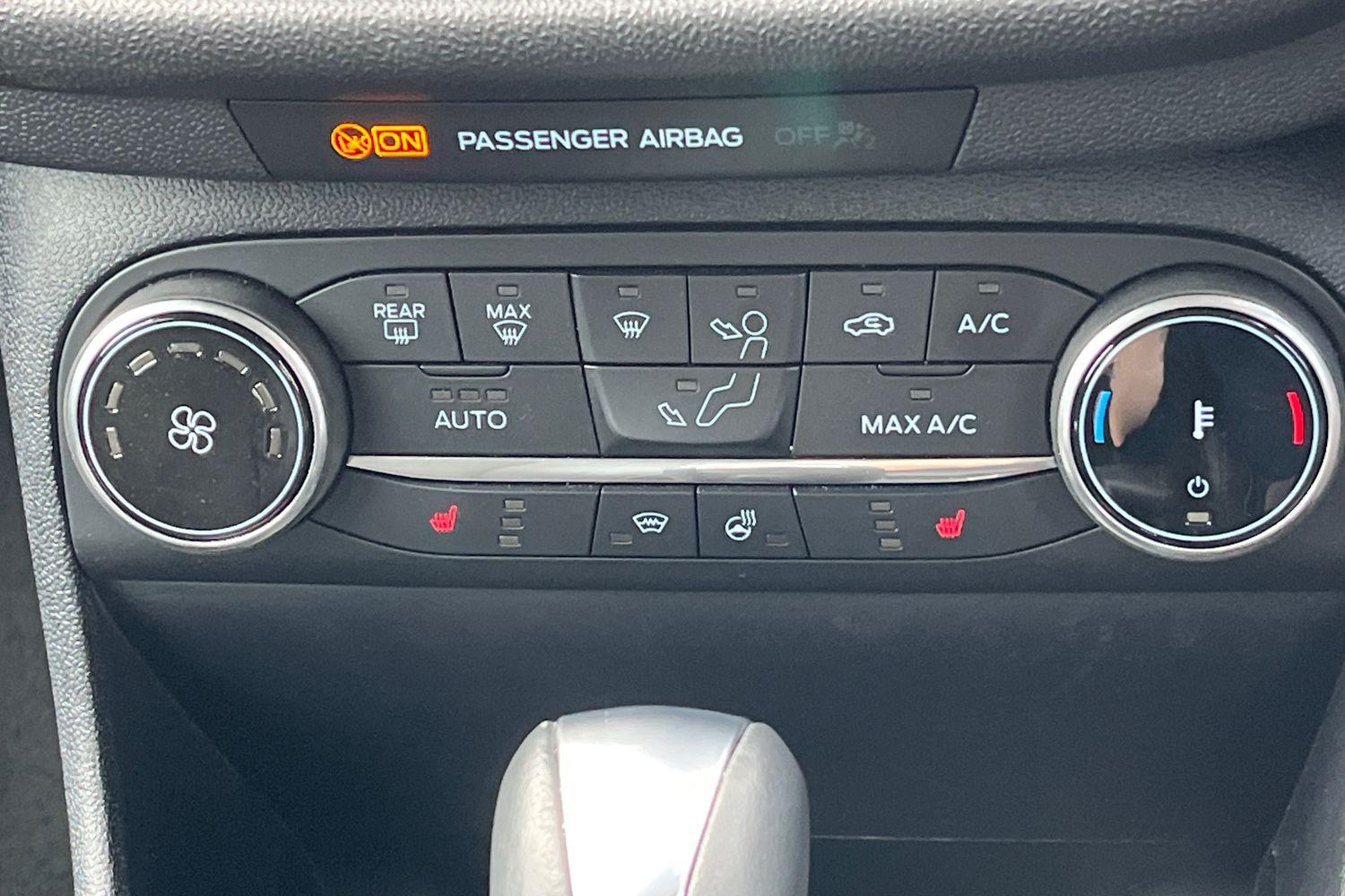 Ford FIESTA Photo 29