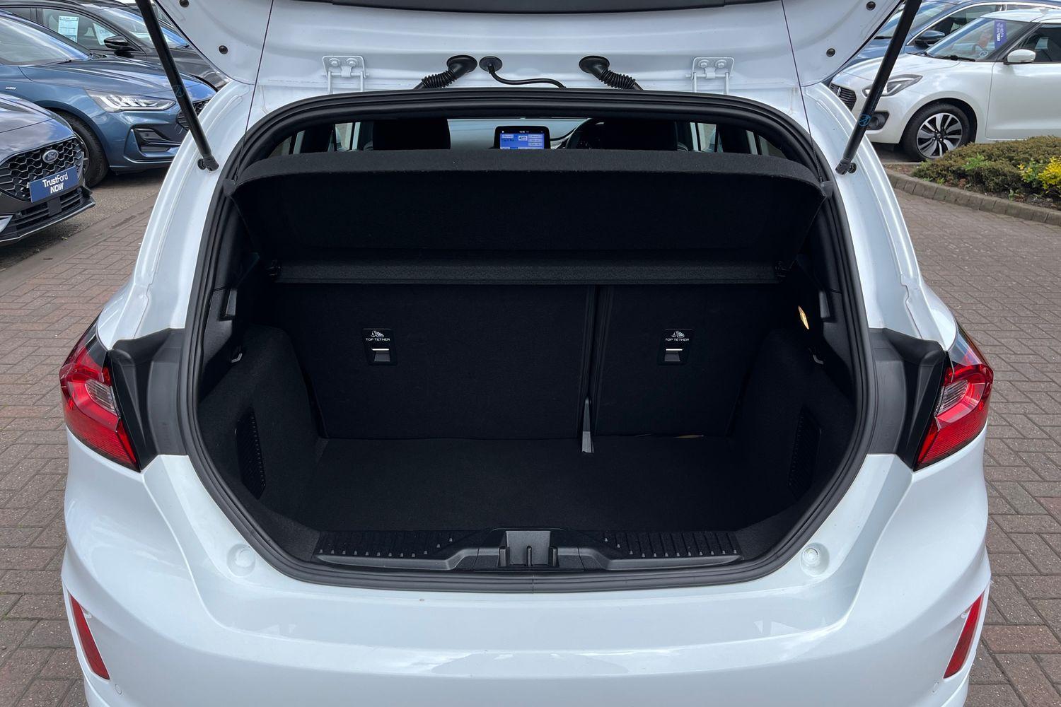 Ford FIESTA Photo 20