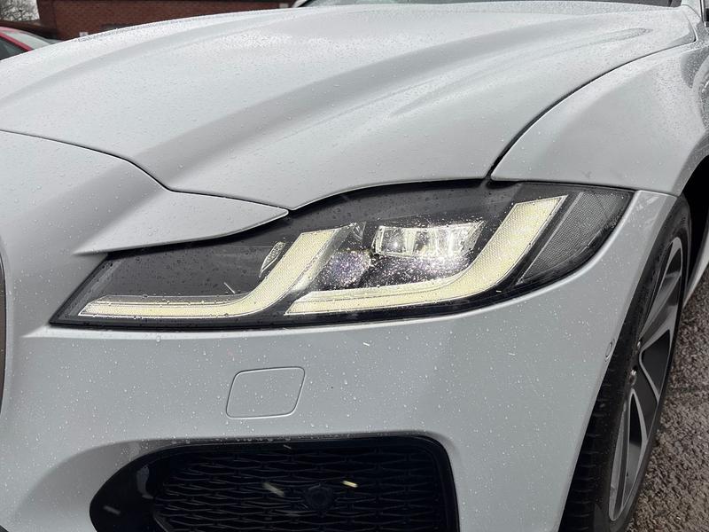 Used Jaguar XF YK21ZHJ 28