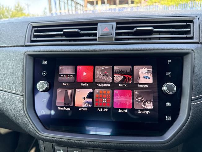SEAT Arona Photo 13