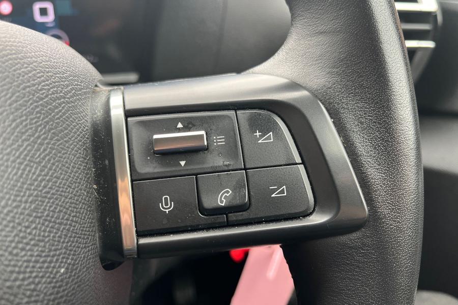 Citroen C4 Photo autoimg-8947ed29d822546a0a1e3423cbaa1c7c143847a1.jpg