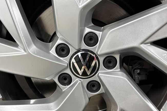 VOLKSWAGEN Tiguan Photo 33
