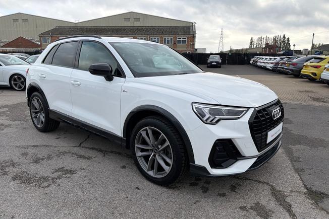 Audi Q3 Photo 22