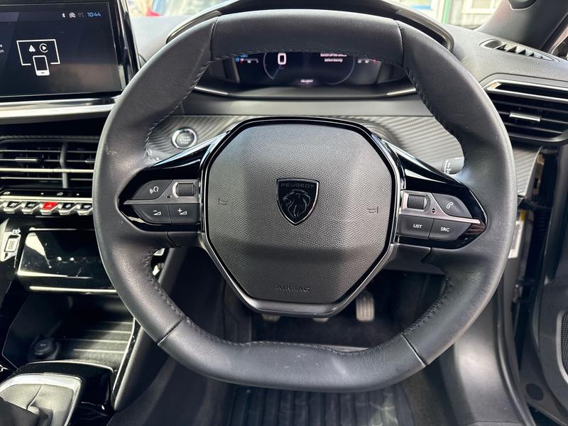 Used Peugeot 2008 LT74OVB 32