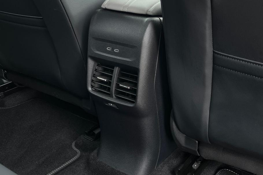 Used Ford EXPLORER 36