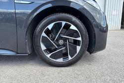 VOLKSWAGEN ID.3 Photo 5