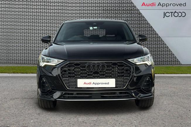 Audi Q3 Photo 8