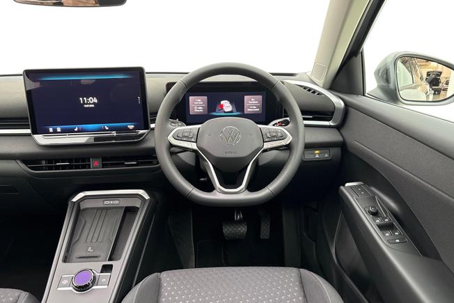 VOLKSWAGEN T-Roc Photo 11