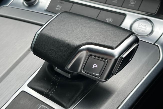 AUDI A6 Avant Photo 29