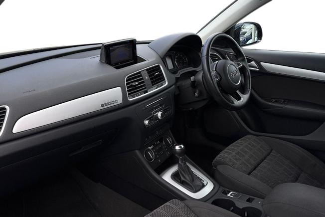 Audi Q3 Photo 2