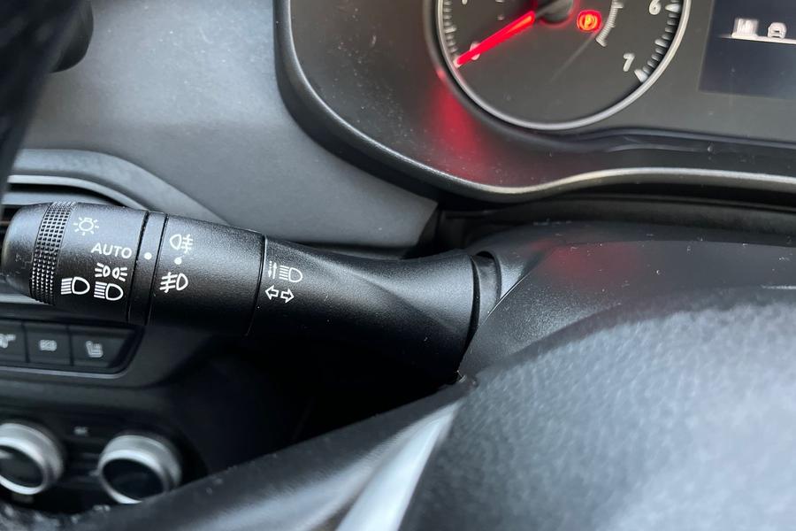 Dacia SANDERO STEPWAY Photo autoimg-89586121c48b54d985be8b9aedf56b7960793f63.jpg