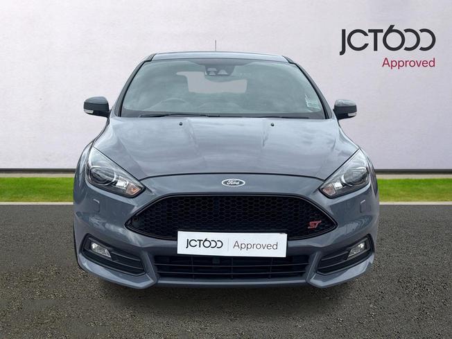 FORD Focus Photo 8