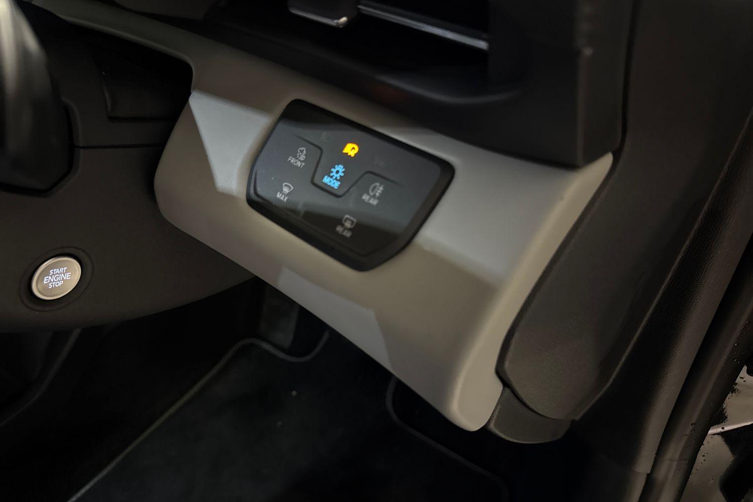 Ford Explorer Photo 28