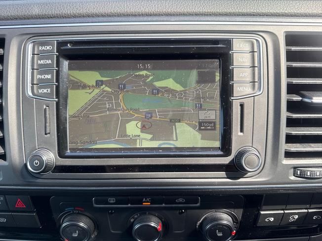 VOLKSWAGEN Transporter Photo 14