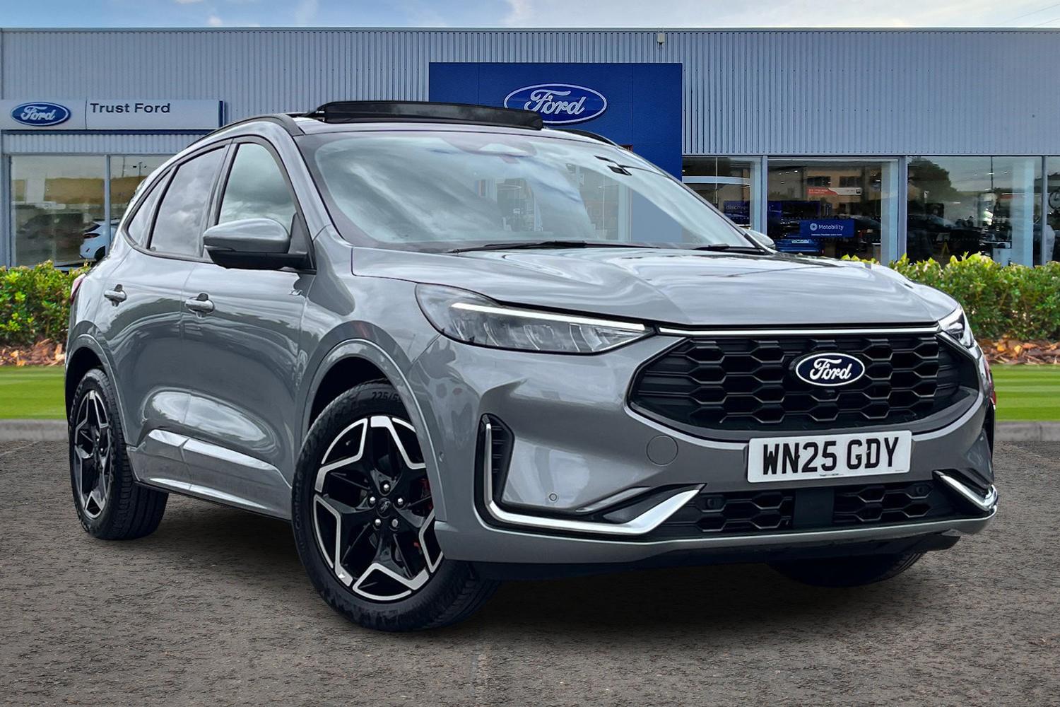 Ford Kuga Photo 0