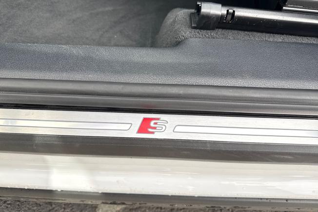 AUDI Q3 Photo 33