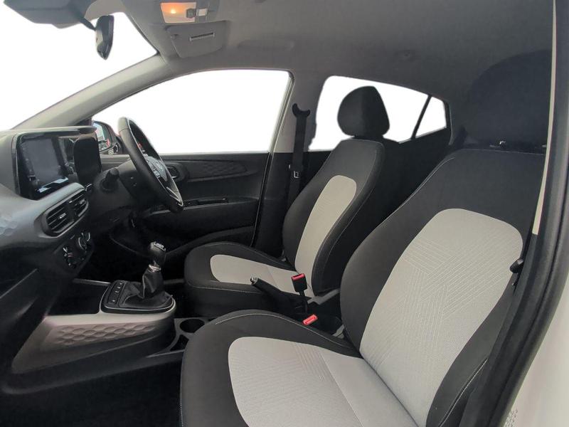 Used Hyundai i10 NX21YVP 16