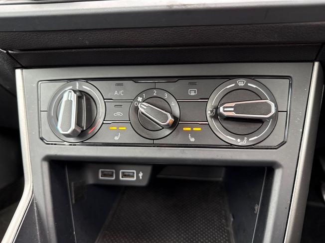 VOLKSWAGEN Polo Photo 33