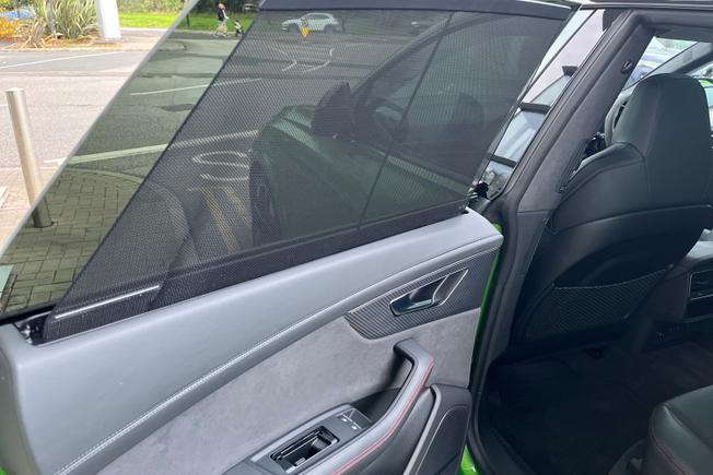 Audi RSQ8 Photo 31