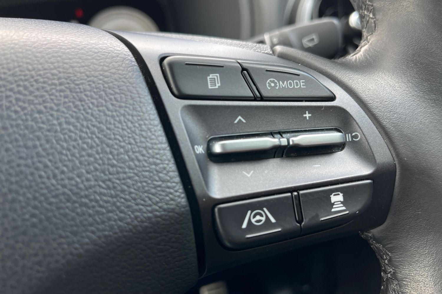 Hyundai KONA Photo 27